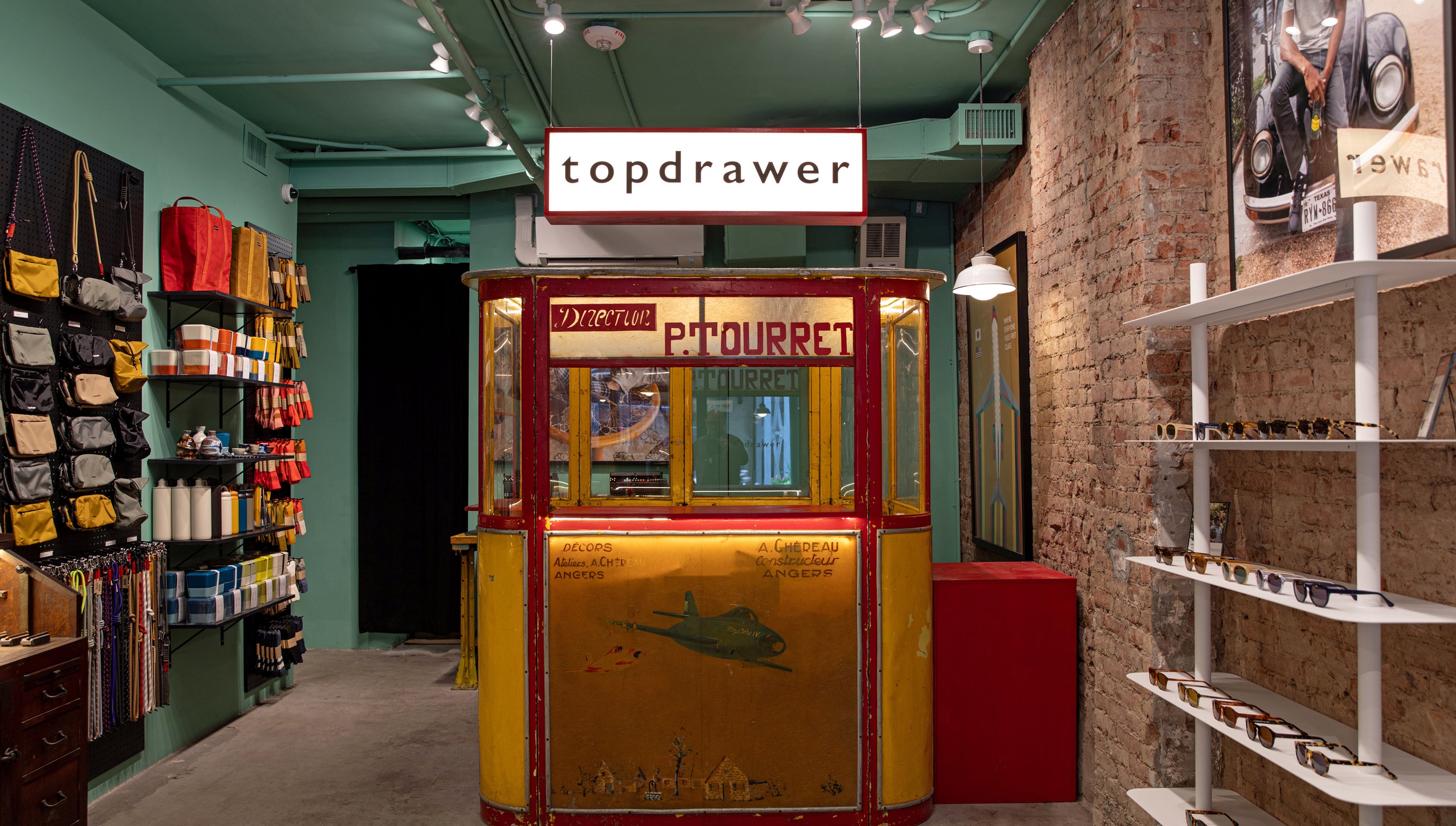 Topdrawer Store Locator
