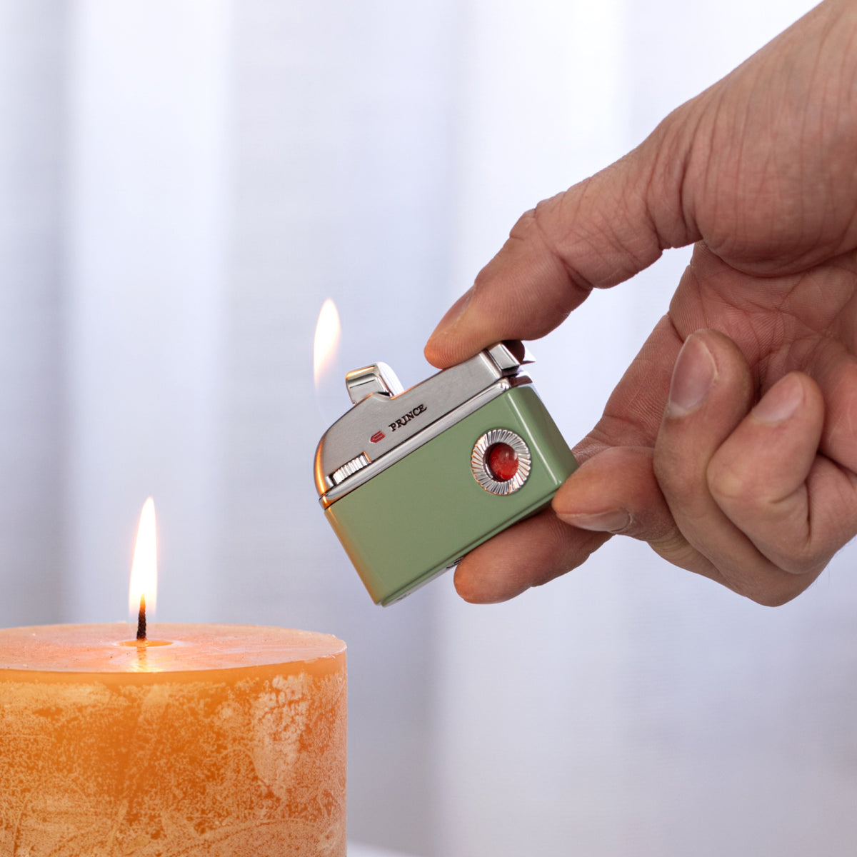 Dynamic 2000 Lighter Prince Dolphin Lighter | Topdrawer