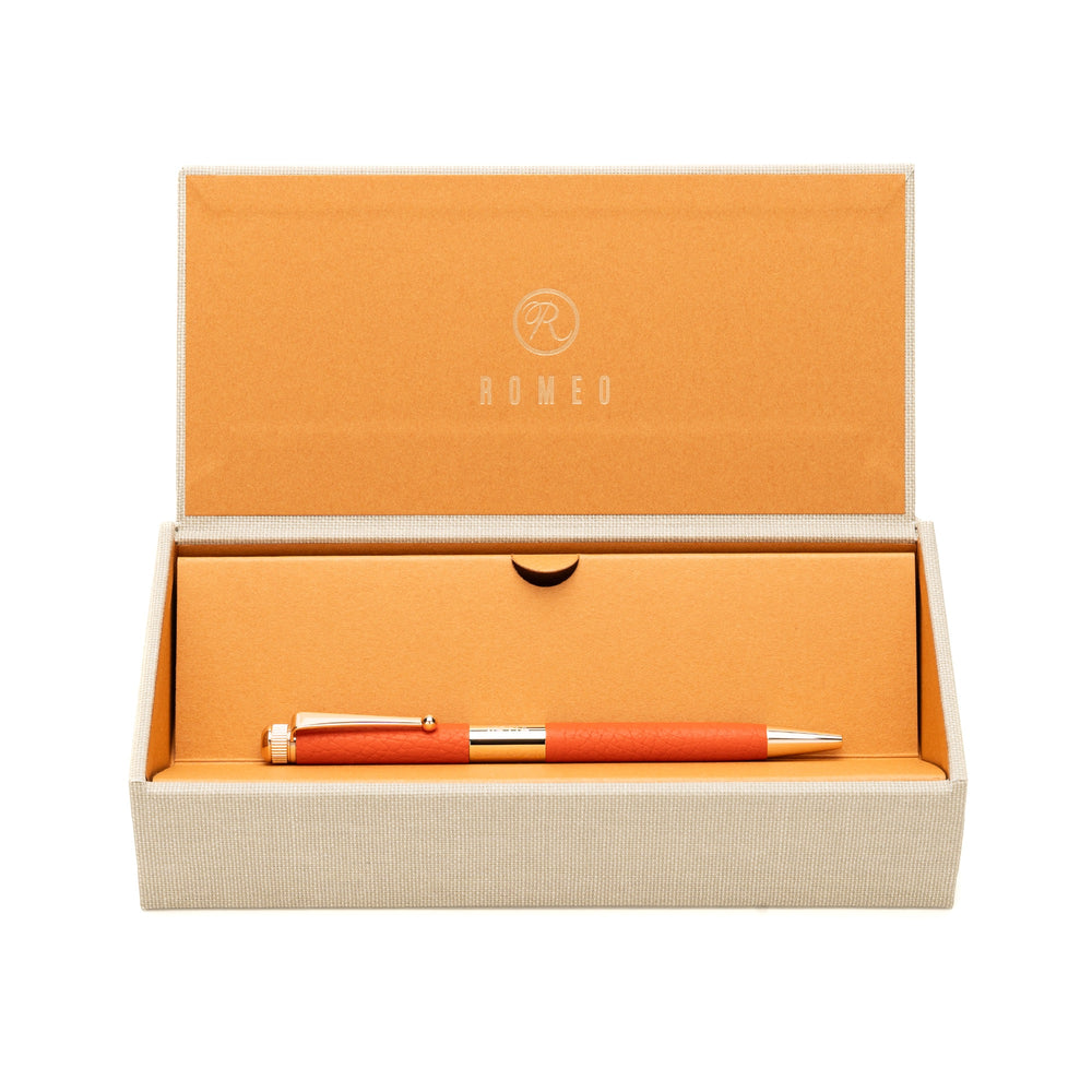 
                      
                        No.3 Leather Ballpoint Pen Extra Slim
                      
                    