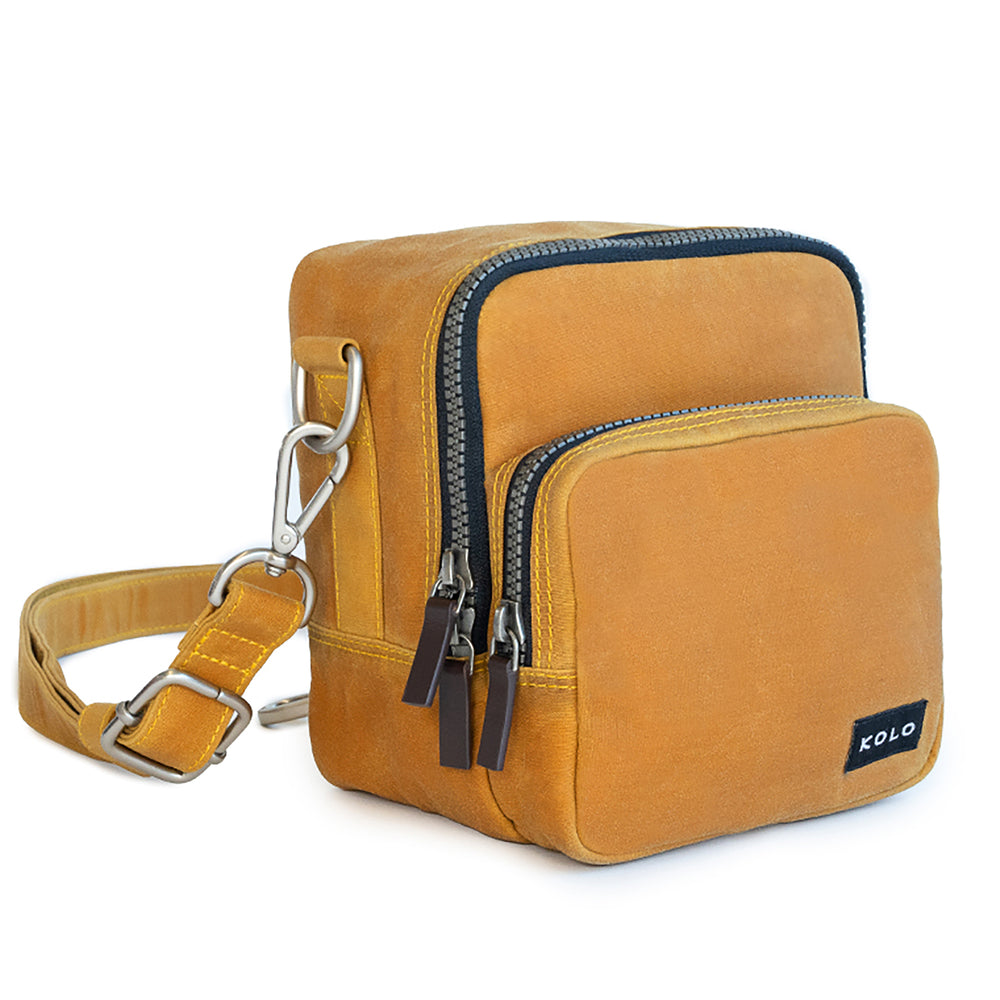 
                      
                        Carson Camera Bag
                      
                    